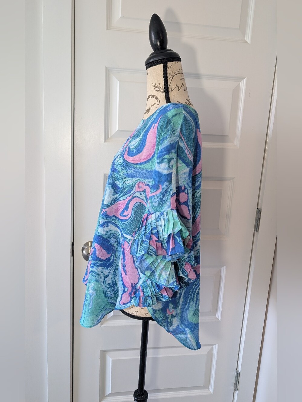 JODIFL Marble Print Ruffle-Sleeve Blouse with Pink & Green Swirls Oversized S - Picture 2 of 8